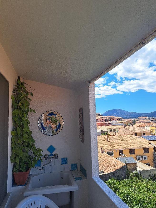 Il Profumo Di Ginestre Bed & Breakfast Olbia Eksteriør bilde