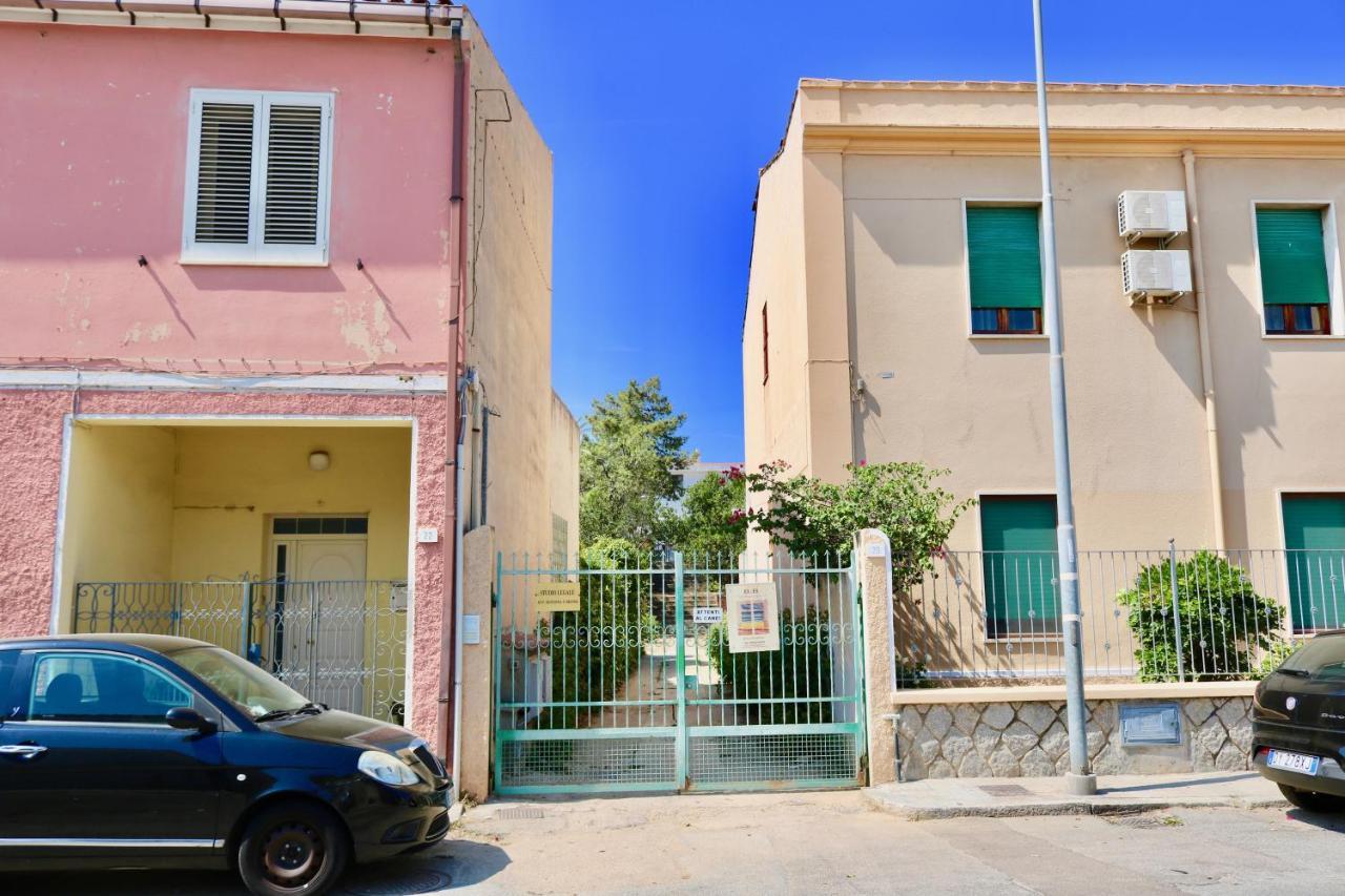 Il Profumo Di Ginestre Bed & Breakfast Olbia Eksteriør bilde